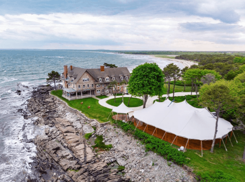 A Maine Wedding We Think Will Be A “Main” Source of Inspiration For Many!