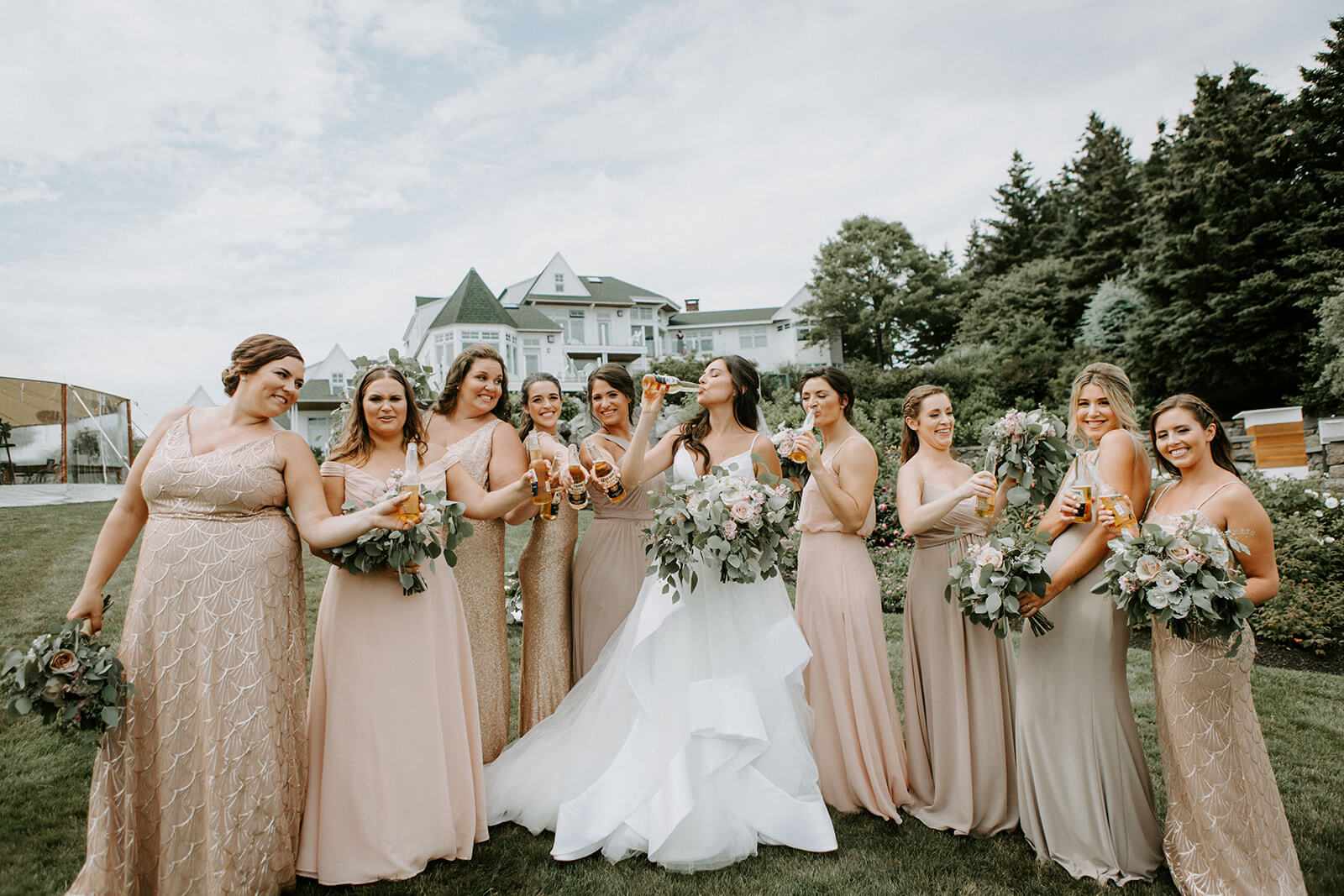 How To Choose Your Bridesmaids: 5 Ways to Choose Without Hurting Feelings