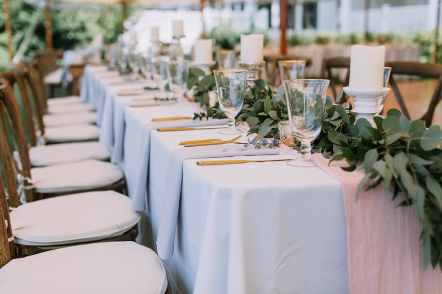 17 Must-Have Wedding Planning Tips And Tricks for the Perfect Wedding Day